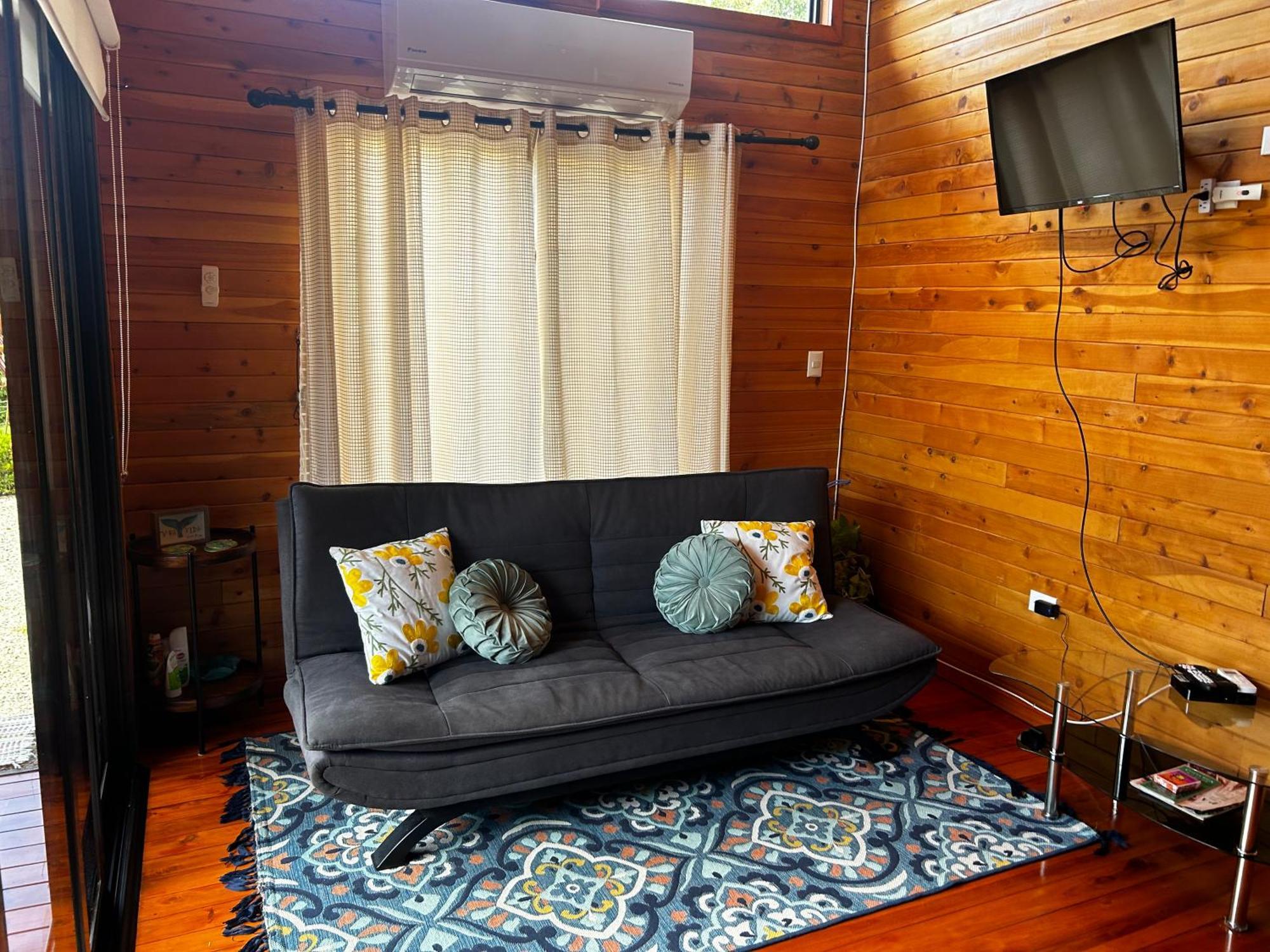 Pura Vida Cabinita Villa Увита Екстериор снимка